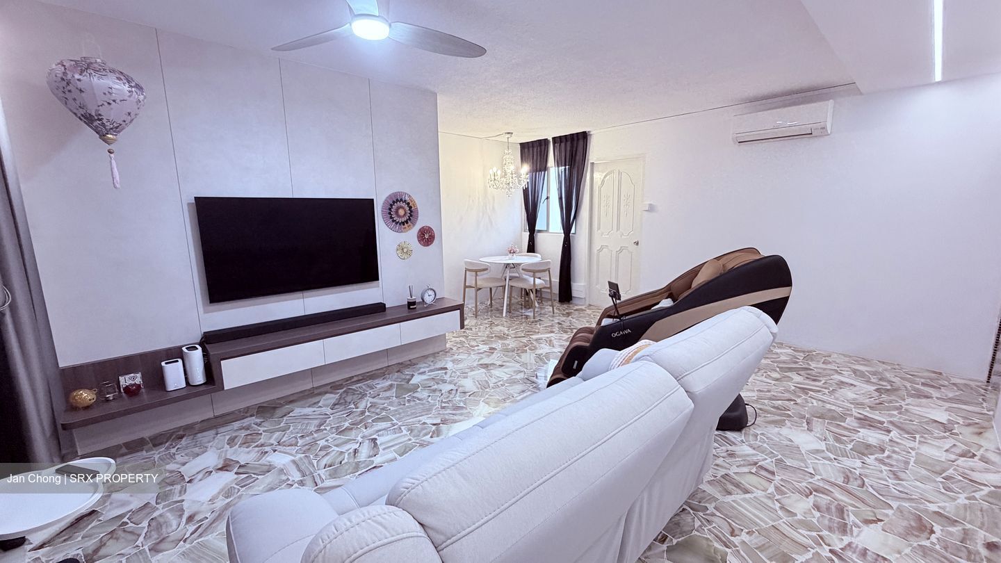 Blk 207 Jurong East View (Jurong East), HDB 4 Rooms #541164741